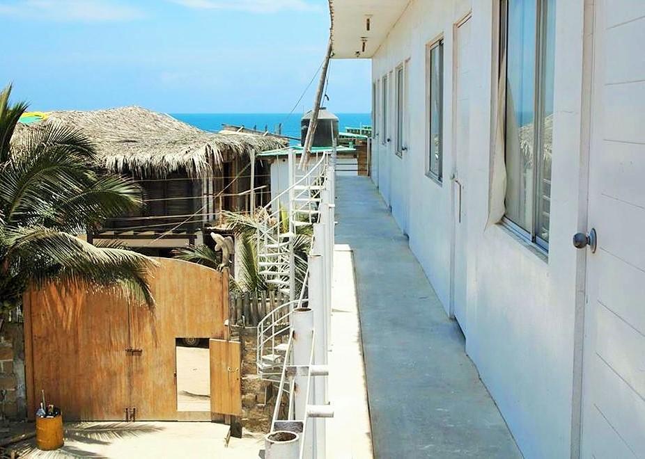 Отель Angeles Del Mar Манкора Экстерьер фото
